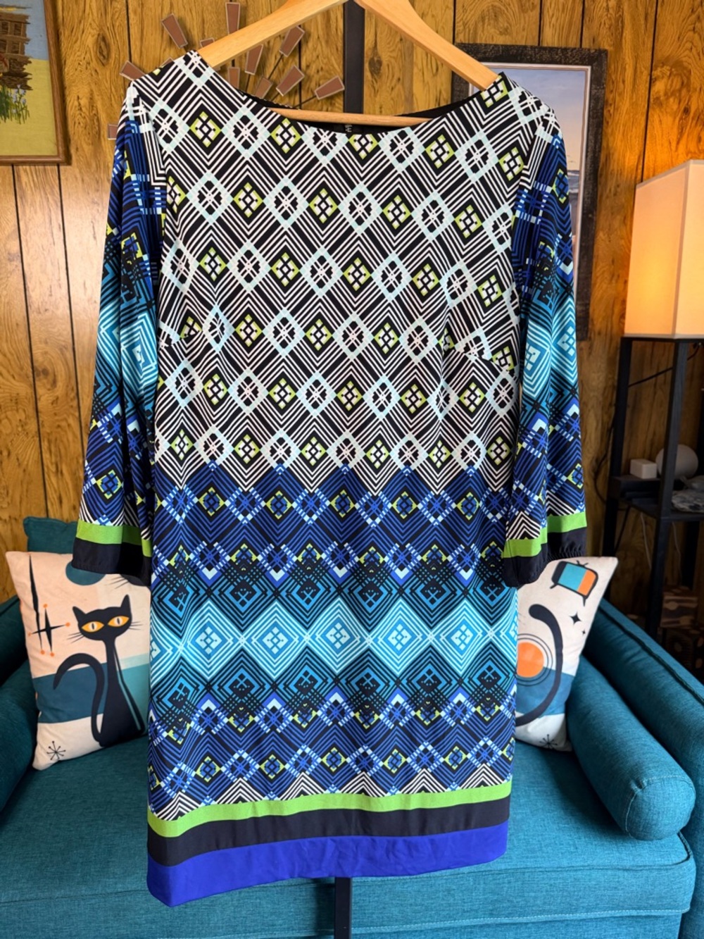 Donna Ricco Geometric Print Long-Sleeve Shift Dress with Green Accents